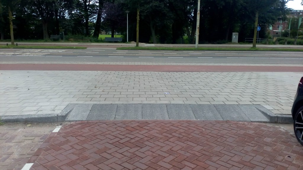 A view of inritbanden from the site road.